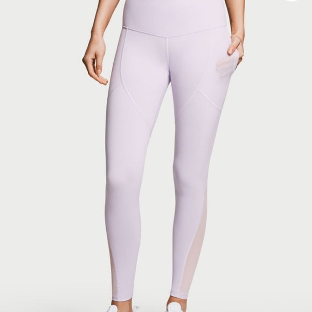 Light purple yoga pants